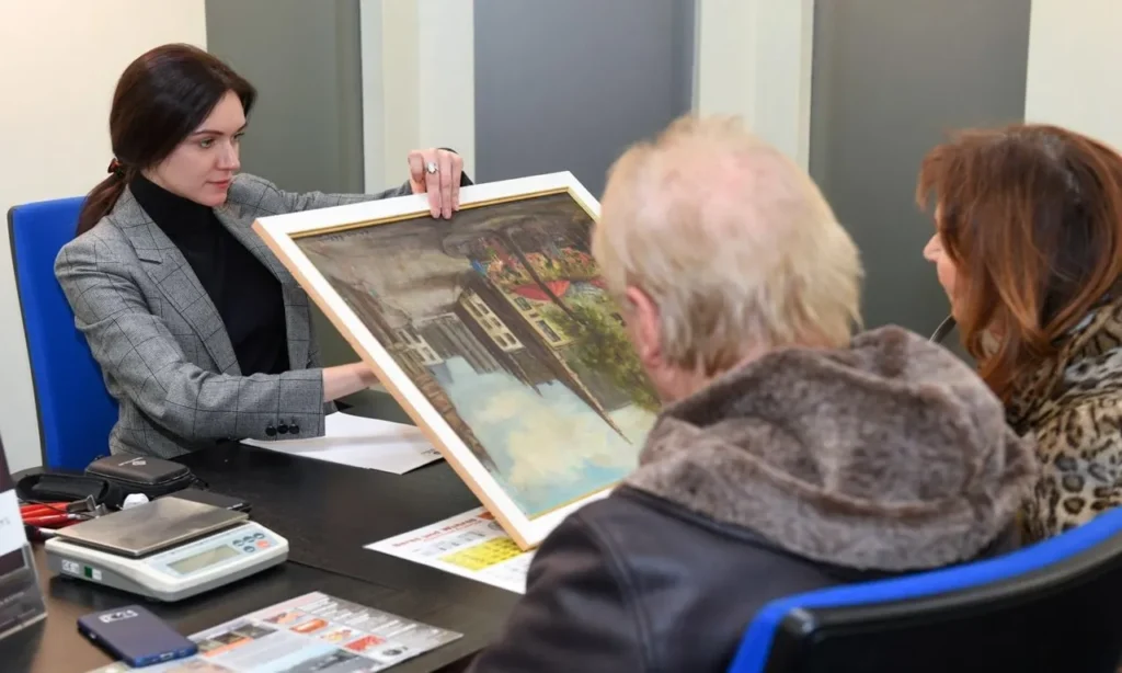 Fine art insurance policies protecting valuable paintings, sculptures, antiques, rare collectibles, and artwork through specialized insurance coverage.